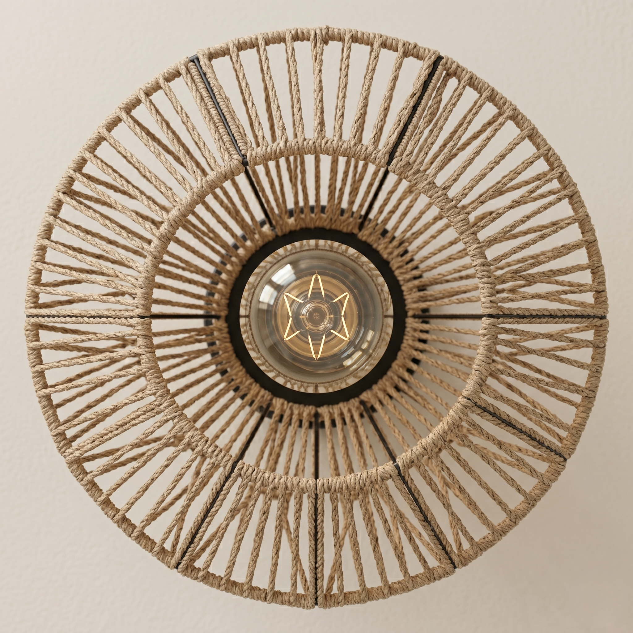 Luminaire plafonnier rotin view 2