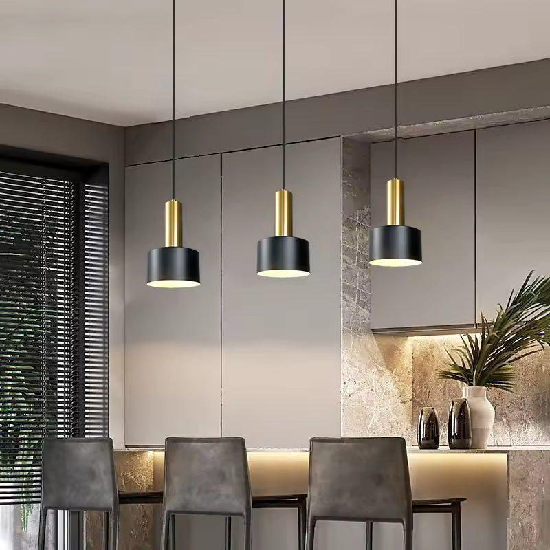 Suspension metal noir 3 lampes view 3