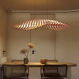 Grande suspension bois feuille view 1
