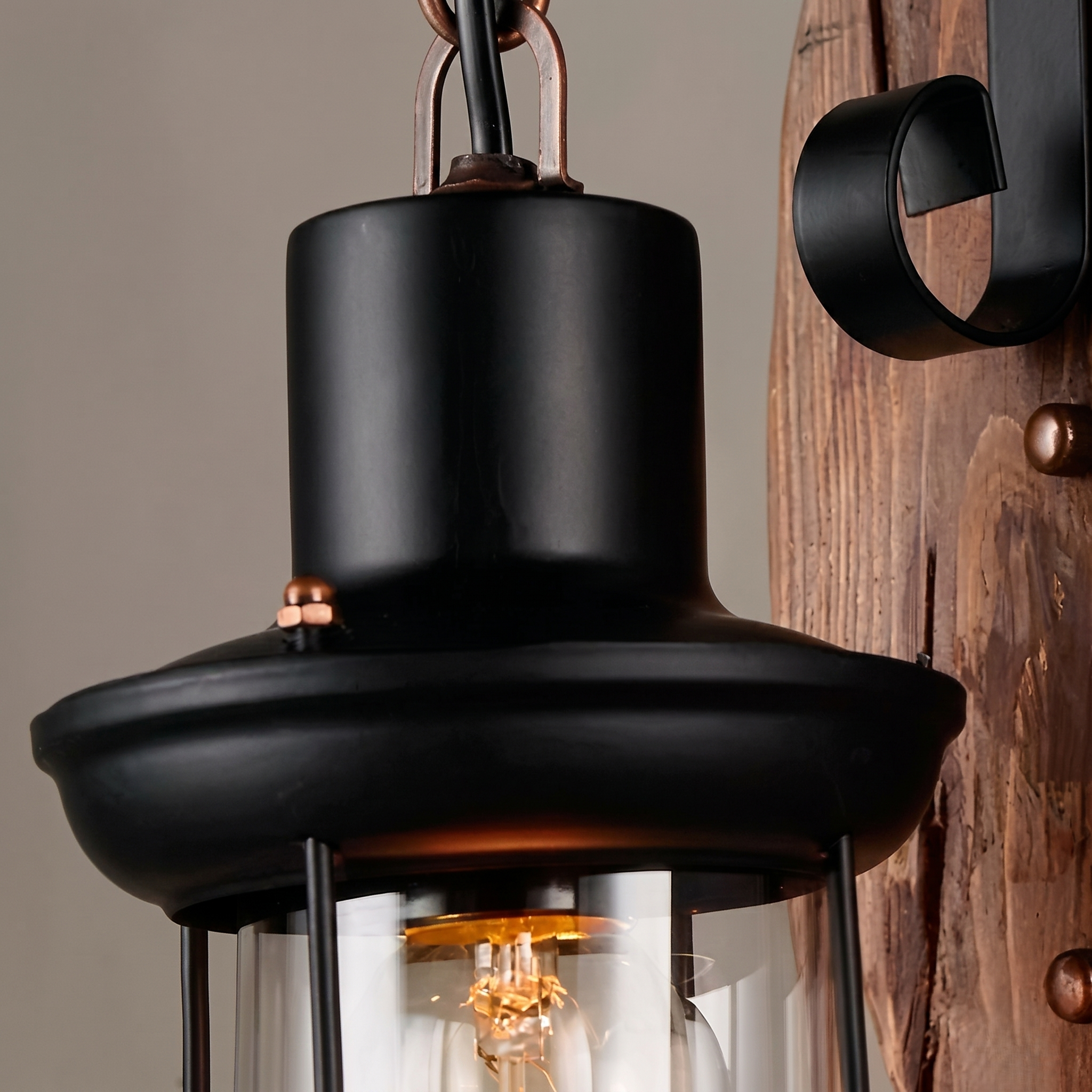 Wall Lanterns Indoor view 6